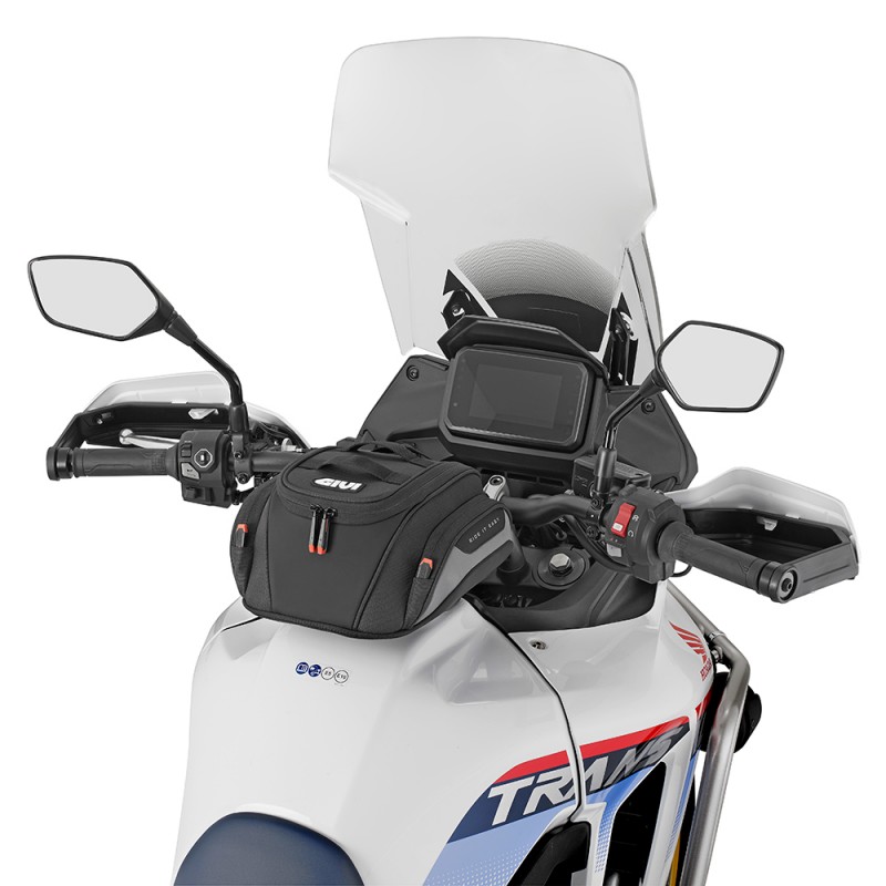 Сумка на бак Givi EASY01 Tanklock 6л