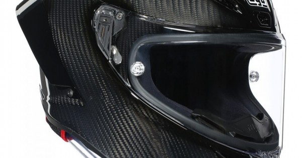 agv_pista_gp_rr_carbon_black_1