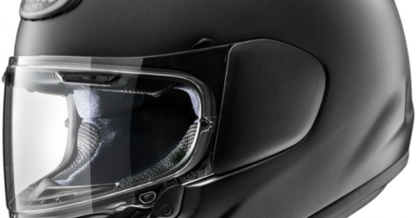 Мотошлем Arai Quantic Frost Black купити від 34 650 грн. в Україні