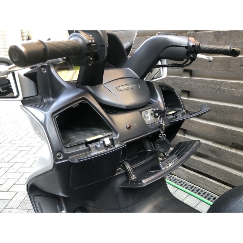 Макси-скутер Suzuki Burgman 650