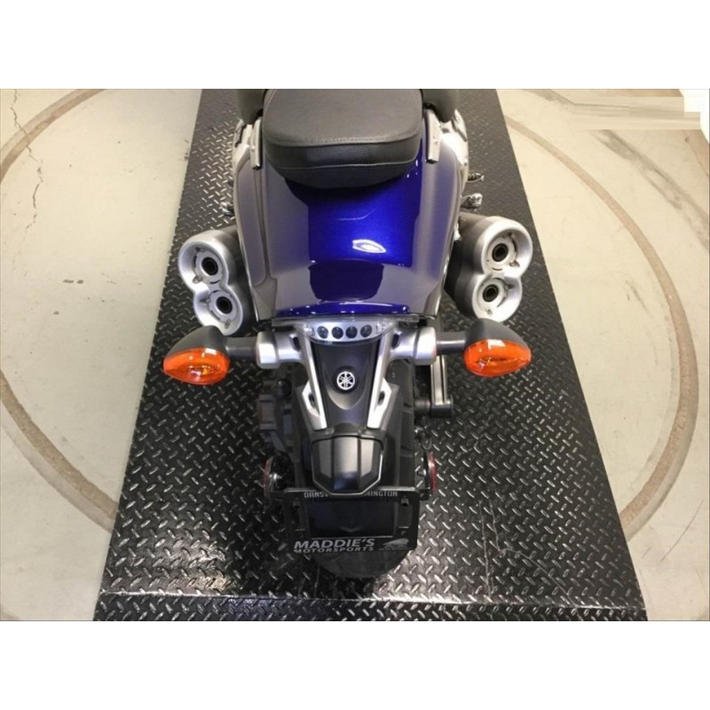 Мотоцикл YAMAHA V-MAX 1700