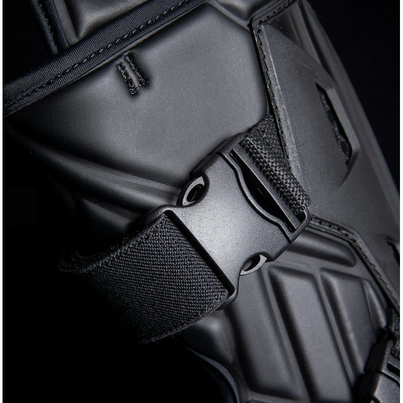 Мотонаколенники Icon Field Armor 3 Black