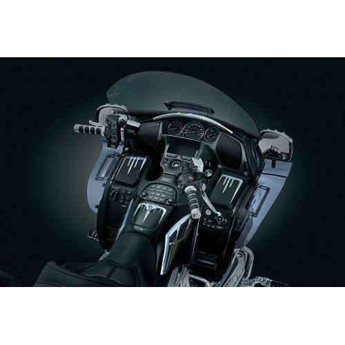 Накладка на бензобак Kuryakyn GL1800 Chrome